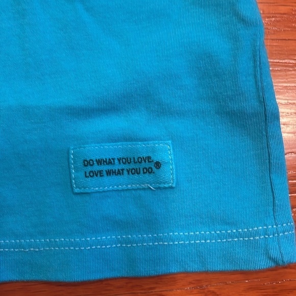 Life is Good M blue Mermaid printed short sleeve tshirt. NWT. - Picture 4 of 8